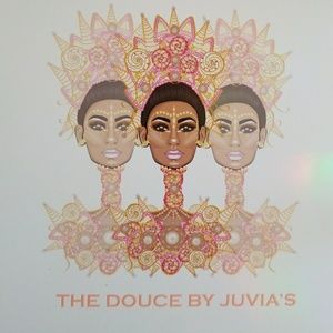 Juvia's Eyeshadow palette